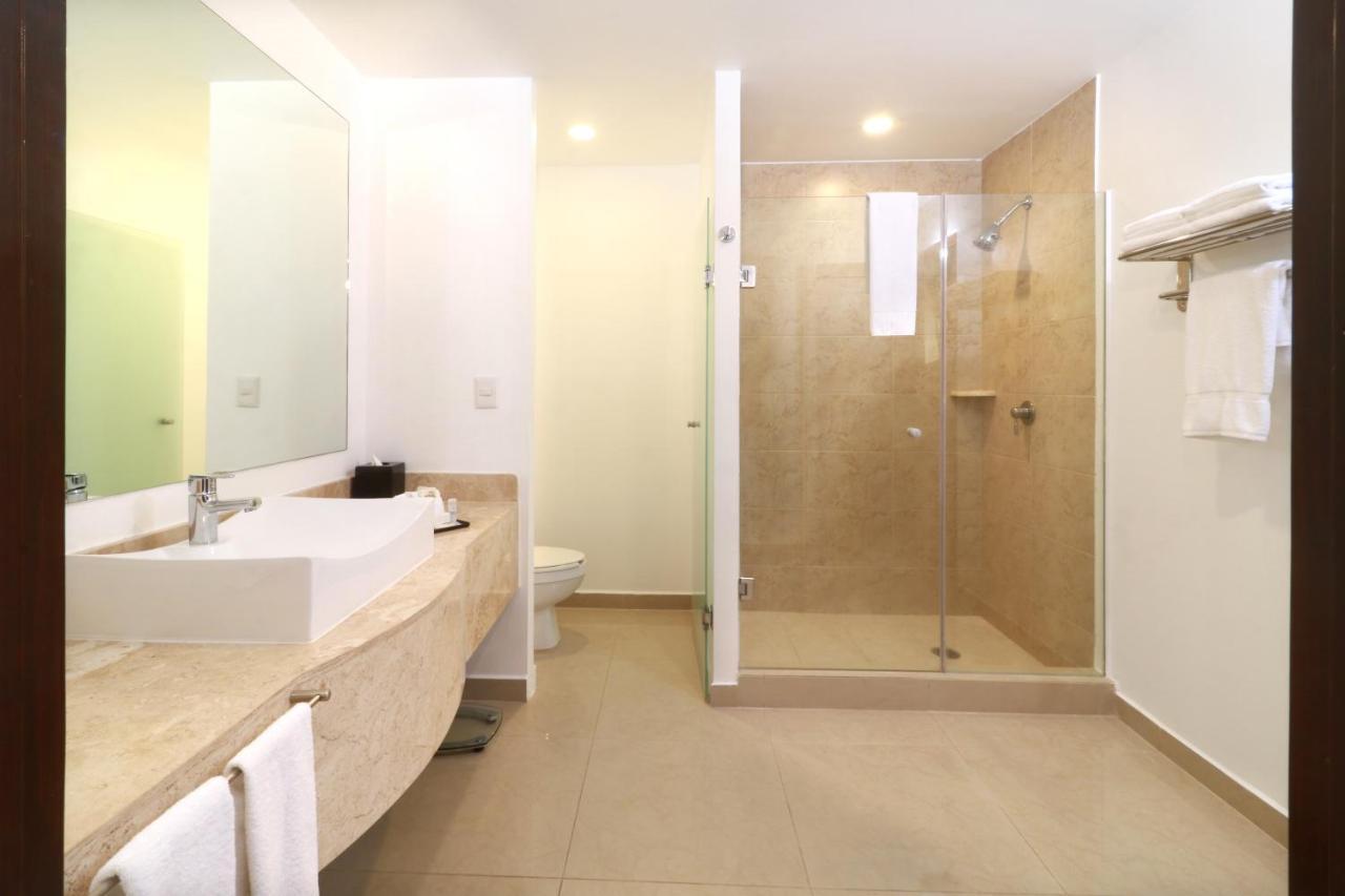 Wyndham Garden Guadalajara Acueducto Hotel Zapopan Exterior foto