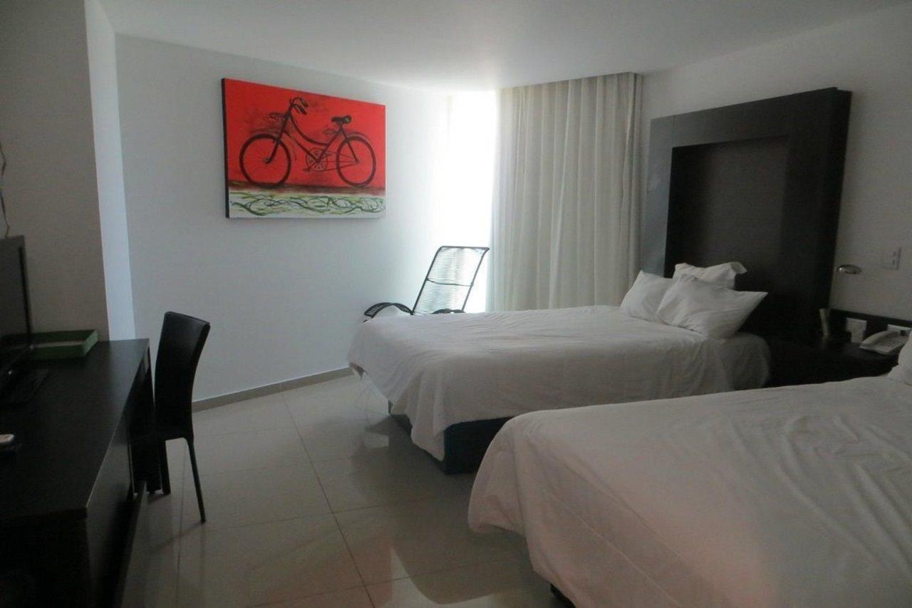 Wyndham Garden Guadalajara Acueducto Hotel Zapopan Exterior foto