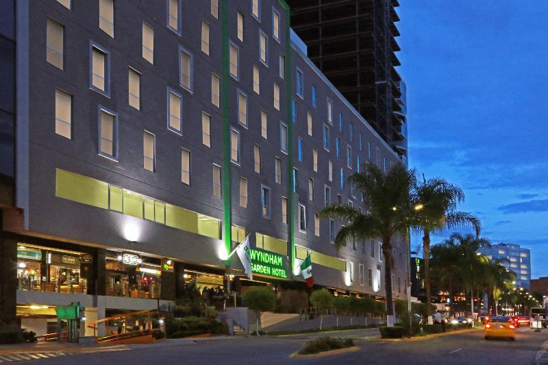 Wyndham Garden Guadalajara Acueducto Hotel Zapopan Exterior foto